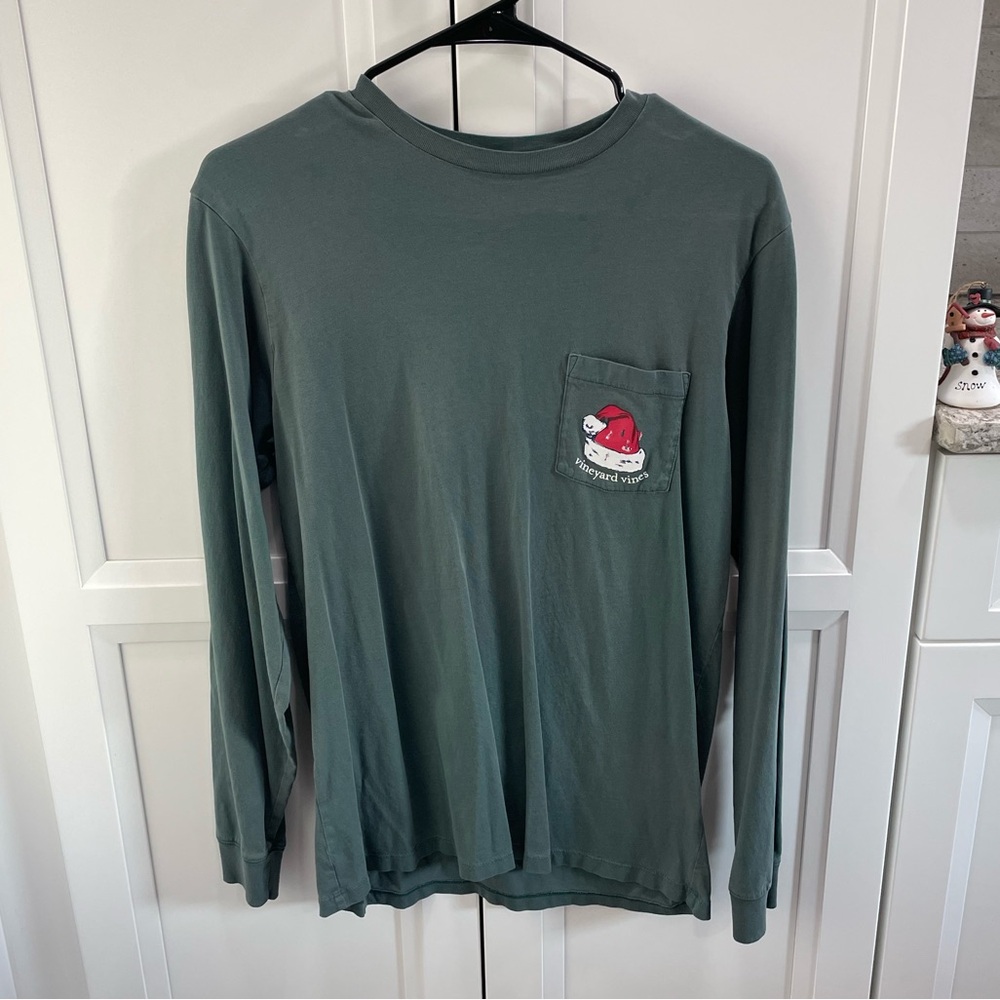 Vineyard Vines Santa Hat long sleeve shirt